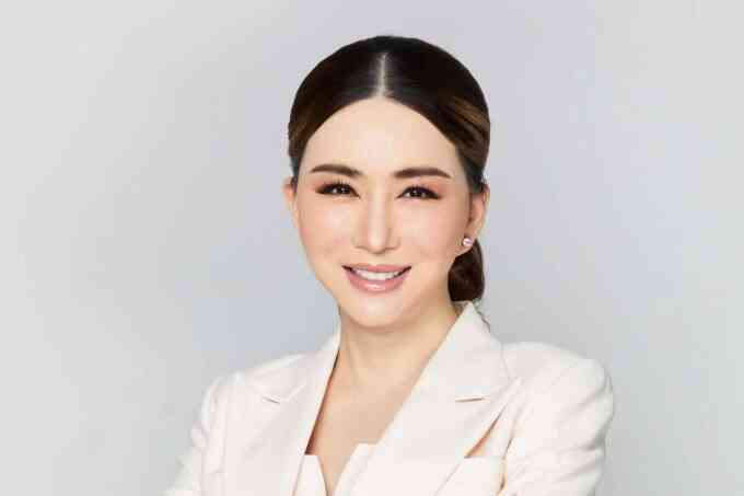 Tham vọng với Miss Universe của `bà trùm` Thái Lan