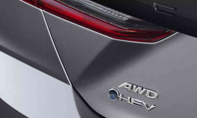 Toyota Camry thế hệ mới ra mắt vào 14/11