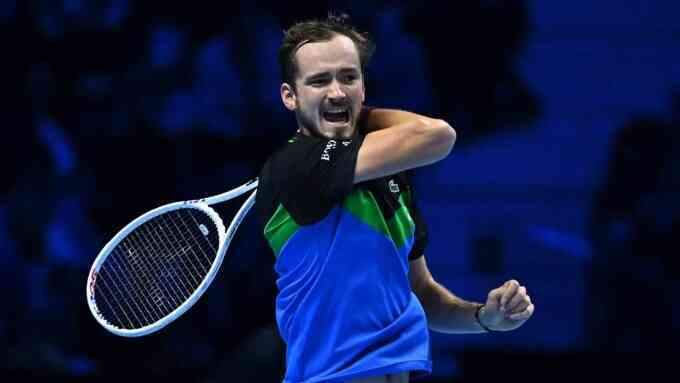 Medvedev muốn hạ Alcaraz ở ATP Finals