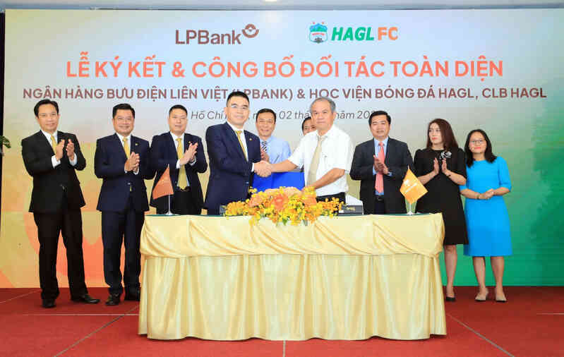 Bầu Đức đổi tên CLB HAGL sau hơn 20 năm gìn giữ