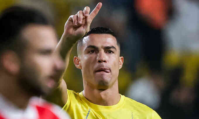 Báo Argentina ngạc nhiên khi Ronaldo từ chối phạt đền