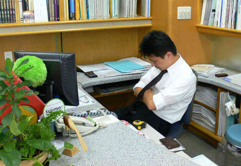 Kiểm điểm cán bộ địa chính đi nhậu, không xử lý hồ sơ cho dân