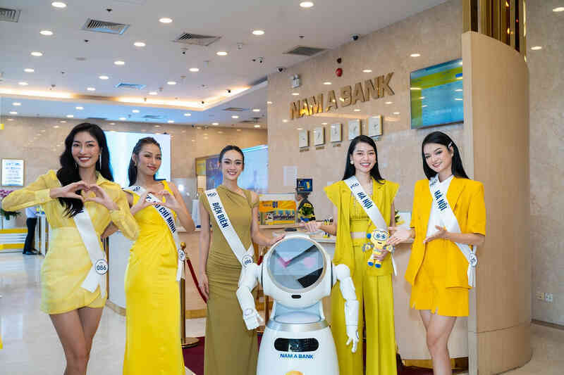 Thí sinh Miss Cosmo Vietnam trải nghiệm tiện ích vượt trội tại Nam A Bank