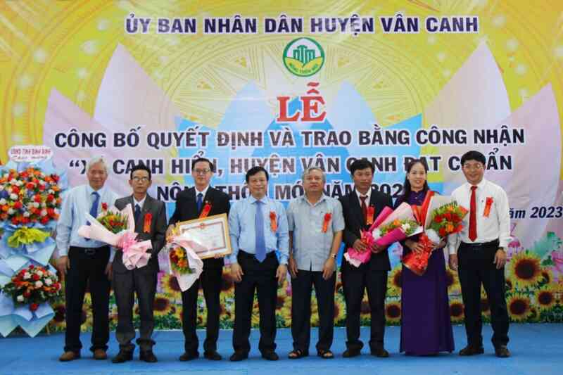 Chặng đường 10 năm xây dựng nông thôn mới ở xã miền núi Canh Hiển