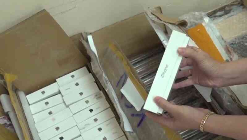 Phá đường dây buôn lậu iPhone, máy tính trị giá 300 tỷ đồng