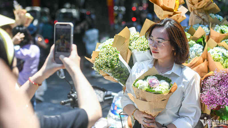 Dự báo thời tiết 5/11/2023: Miền Bắc ngày nắng, đêm mưa đón gió mùa đông bắc