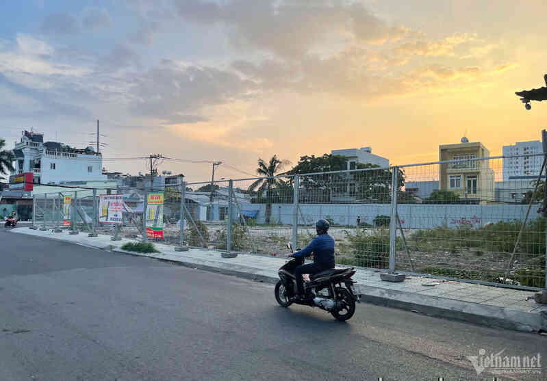 TP.HCM sắp có quy định tách thửa mới, nhà hàng nổi Đà Lạt cho thuê 151 tỷ đồng
