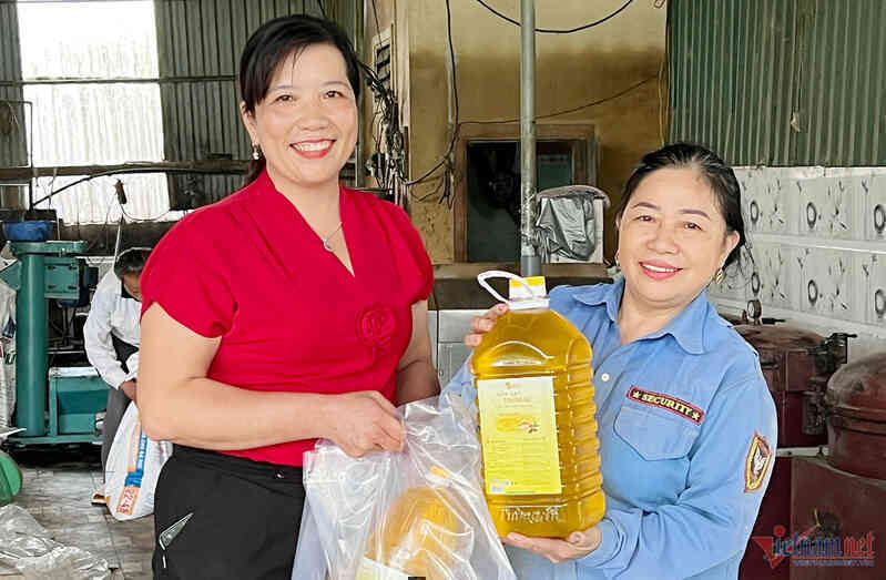 Chế biến hàng ngàn tấn lạc tạo ra 2 sản phẩm OCOP truyền thống vươn xa