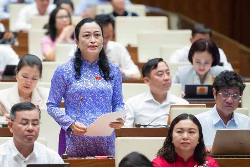 Chính sách hỗ trợ dân tộc thiểu số: ___quot;Phải trao cần cho người biết câu cá___quot;
