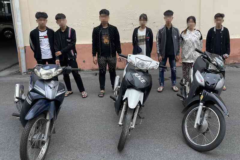 Khởi tố thiếu niên lạng lách, đánh võng ___quot;trêu ngươi___quot; CSGT