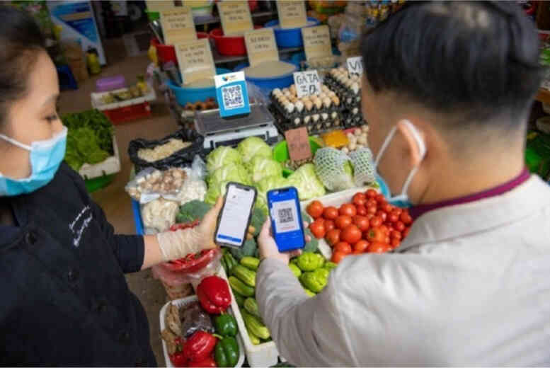 Quảng Ninh đẩy nhanh lộ trình phát triển thanh toán không dùng tiền mặt