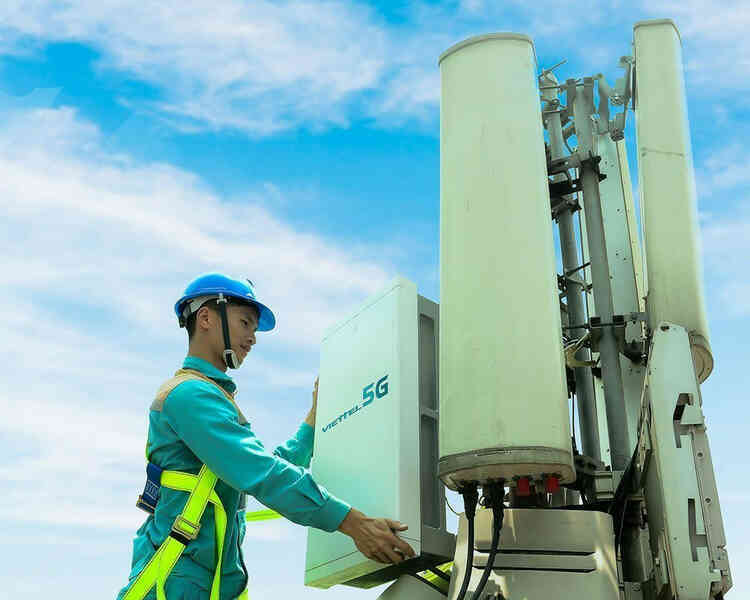Sau băng 2600 MHz, Bộ TT___TT sẽ đấu giá băng tần 3700 MHz cho 5G