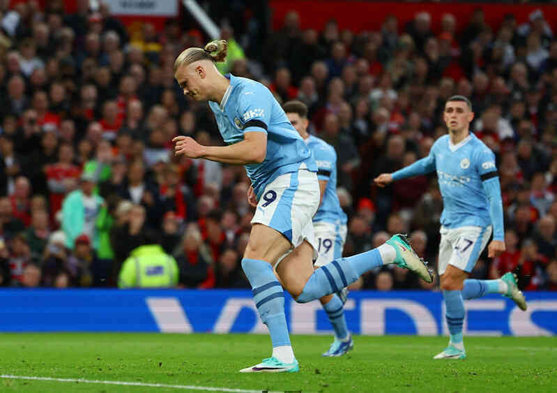 Chỉ 1 đội có thể ngáng chân Man City giành Premier League mùa này