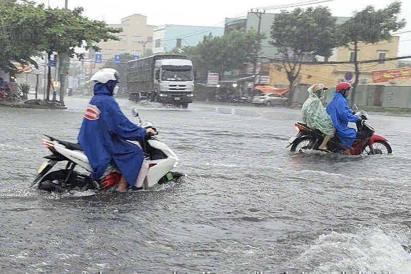 Dự báo thời tiết 7/11/2023: Không khí lạnh tràn miền Bắc, mưa lan vào Trung Bộ