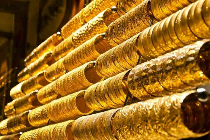 Giá vàng hôm nay 7/11/2023: Trung Đông bớt căng thẳng, vàng giảm giá