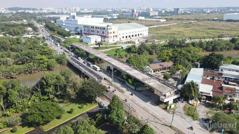 Loạt công trình trọng điểm `đắp chiếu` nhiều năm ở cửa ngõ TP.HCM tái khởi động