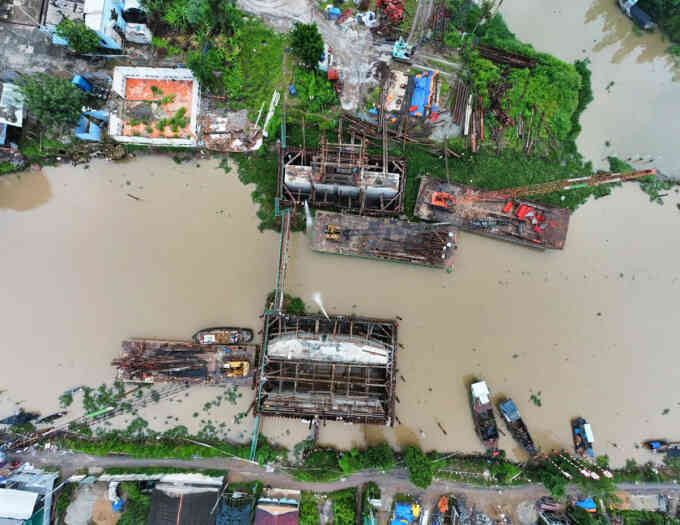 Tiền Giang xây thêm 3 đập thép bảo vệ `thủ phủ` sầu riêng