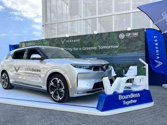 VinFast trưng bày VF 9 ở COP28 tại Dubai