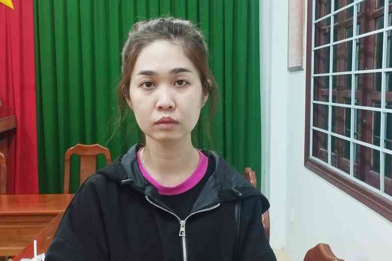Nữ nhân viên một năm ~tuồn~ hơn 160 lượng vàng