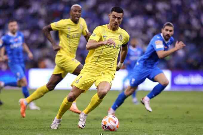 Cristiano Ronaldo bị từ chối bàn thắng trong ngày Al Nassr thua đậm