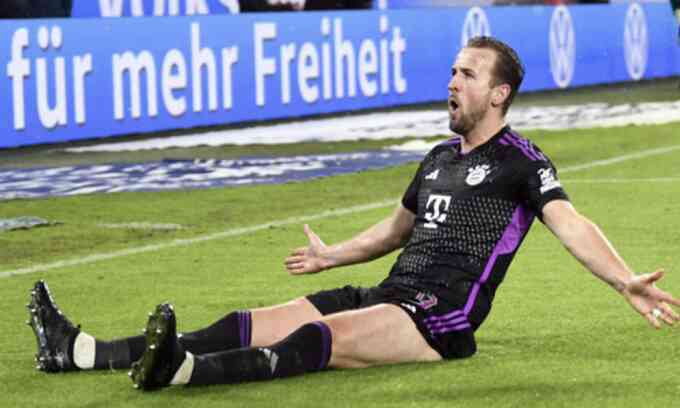 Harry Kane ghi tuyệt phẩm cho Bayern