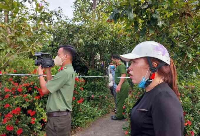 Ba thi thể trong nhà
