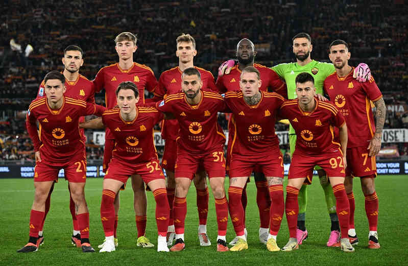 Vừa sa thải Mourinho, Roma `đổi vận` giành chiến thắng