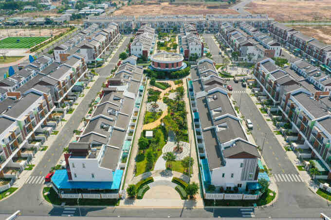 Nhà liền thổ vùng ven không còn rẻ