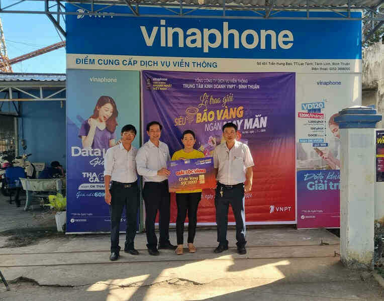Hàng trăm khách hàng VinaPhone trúng vàng SJC 9999