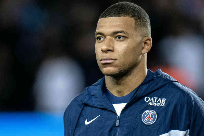 Mbappe bị chê tơi tả, được kêu gọi rời khỏi PSG