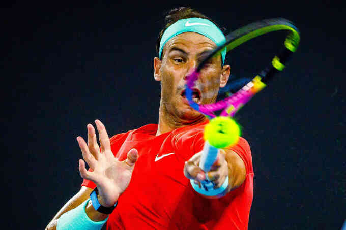 Nadal thua ngược ở tứ kết giải Brisbane