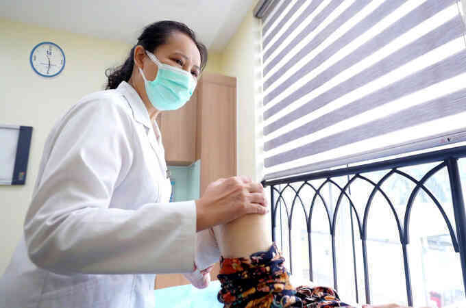 Các phương pháp hiện đại điều trị thoái hóa khớp gối