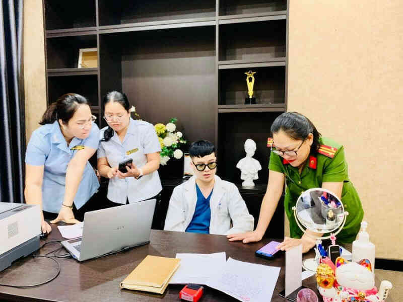Học chuyên ngành Văn hóa vẫn nhận mình là bác sĩ, khám bệnh thu tiền của dân
