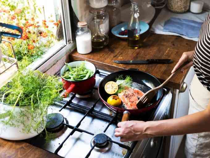 Thời điểm ăn tối tốt cho sức khỏe