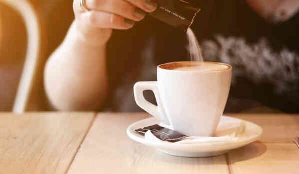 Uống cà phê có gây ung thư tuyến giáp?