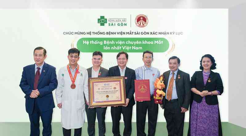 Mắt Sài Gòn lập kỷ lục "Hệ thống bệnh viện mắt ngoài công lập lớn nhất Việt Nam"