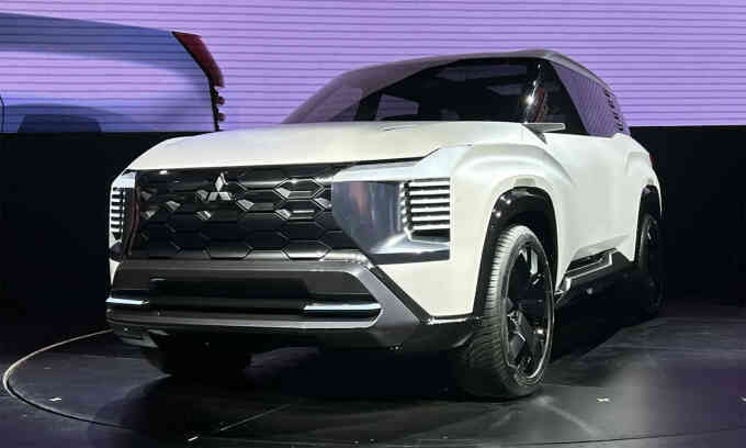 Mitsubishi ra mắt SUV concept 7 chỗ mới