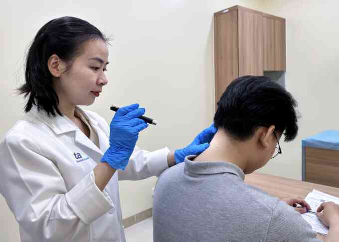 Viêm da, nhiễm nấm do nước ngập triều cường