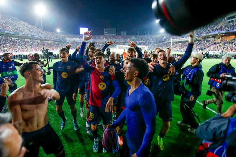 Barca đấu Real Madrid: Hansi Flick và niềm tự hào La Masia