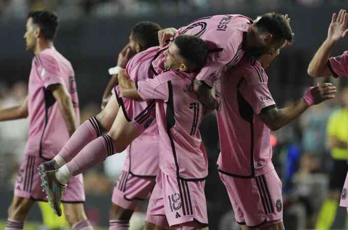 Messi góp công giúp Miami thắng trận đầu ở MLS Cup playoffs