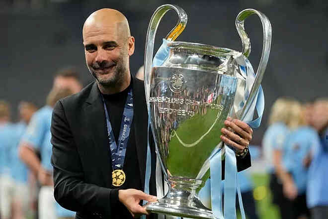 Pep Guardiola xát muối MU với tuyên bố mới nhất về Man City