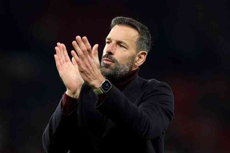 Ruud Van Nistelrooy chia tay Man Utd