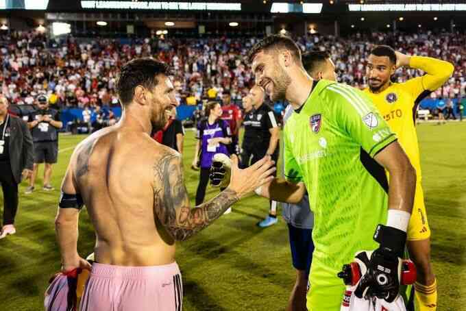Thủ môn Indonesia không sợ Nhật Bản vì từng đấu Messi