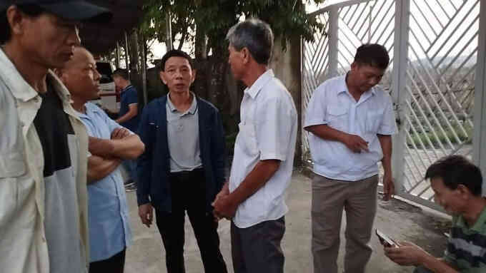 Người thân phản ứng sau cái chết bất thường của bệnh nhi 7 tuổi