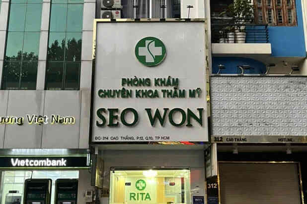 Con đi cấp cứu sau 7 giờ chào đời khỏe mạnh
