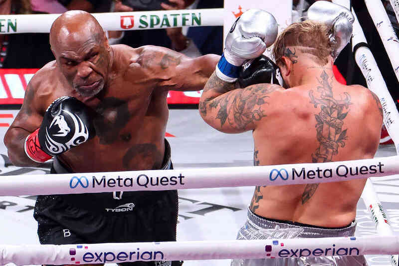 Mike Tyson: Vở kịch câm và lòng thương xót của Jake Paul