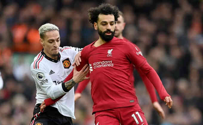 Klopp từng muốn thay Salah bằng Antony