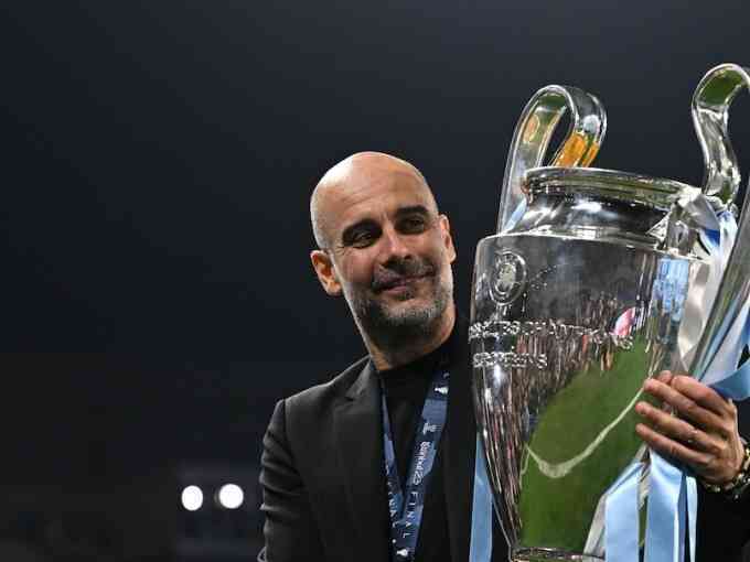 Guardiola ở lại ngay cả khi Man City xuống hạng