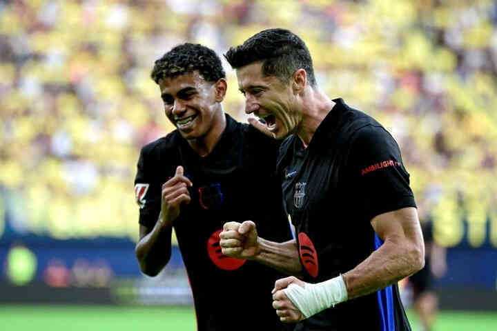 Hansi Flick chơi lớn, điền tên Barca vào chung kết Cúp C1