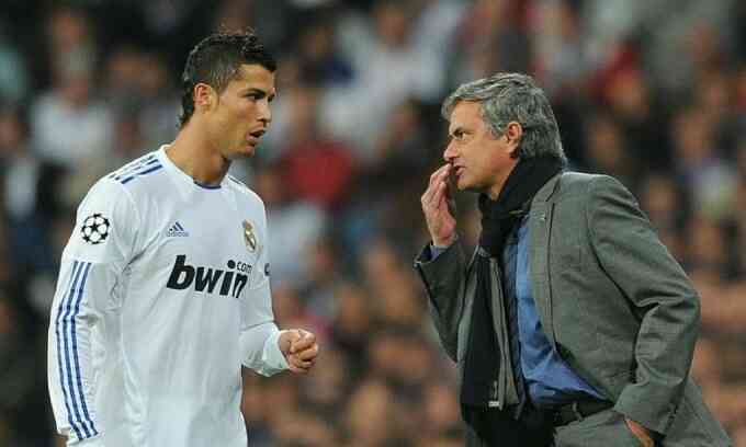 Mourinho thuyết phục Ronaldo tới Thổ Nhĩ Kỳ